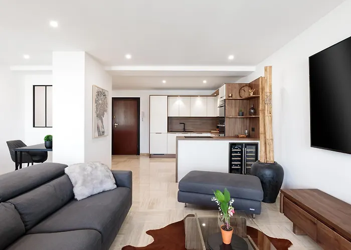 Spacieux Appartement De 114 M2 A 5 Min Des Plages - Proximite Tous Commerces Et Transports